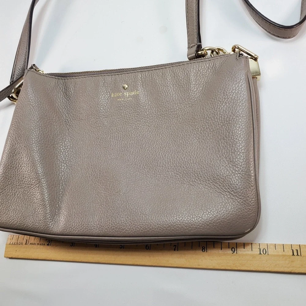 Kate Spade New York Leila Womens Leather‎ Triple Gusset Crossbody Bag Taupe Nude